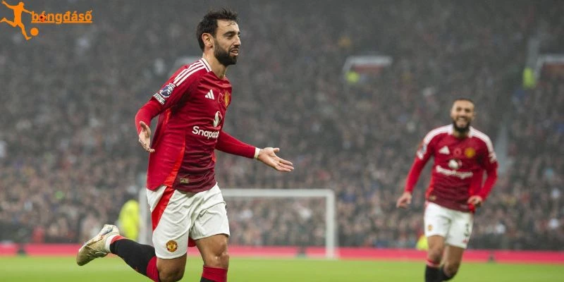 Quỷ Đỏ thay đổi vị trí thi đấu của Bruno Fernandes